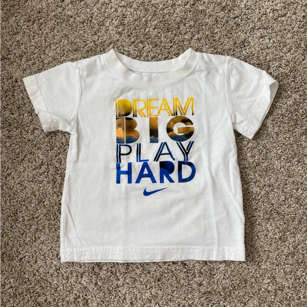 Nike Baby Boy Toddler Boy white short sleeve Tshirt Tee Top size 12 months